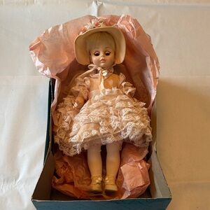 Collectible Vintage Madame Alexander's "Renoir" #1578 14" Doll